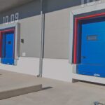 Calzos de seguridad para muelles de carga, elemento clave para operaciones logísticas seguras