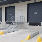 Instalación de puertas seccionales seccional industriales y sistemas de carga en Transaher Ribarroja